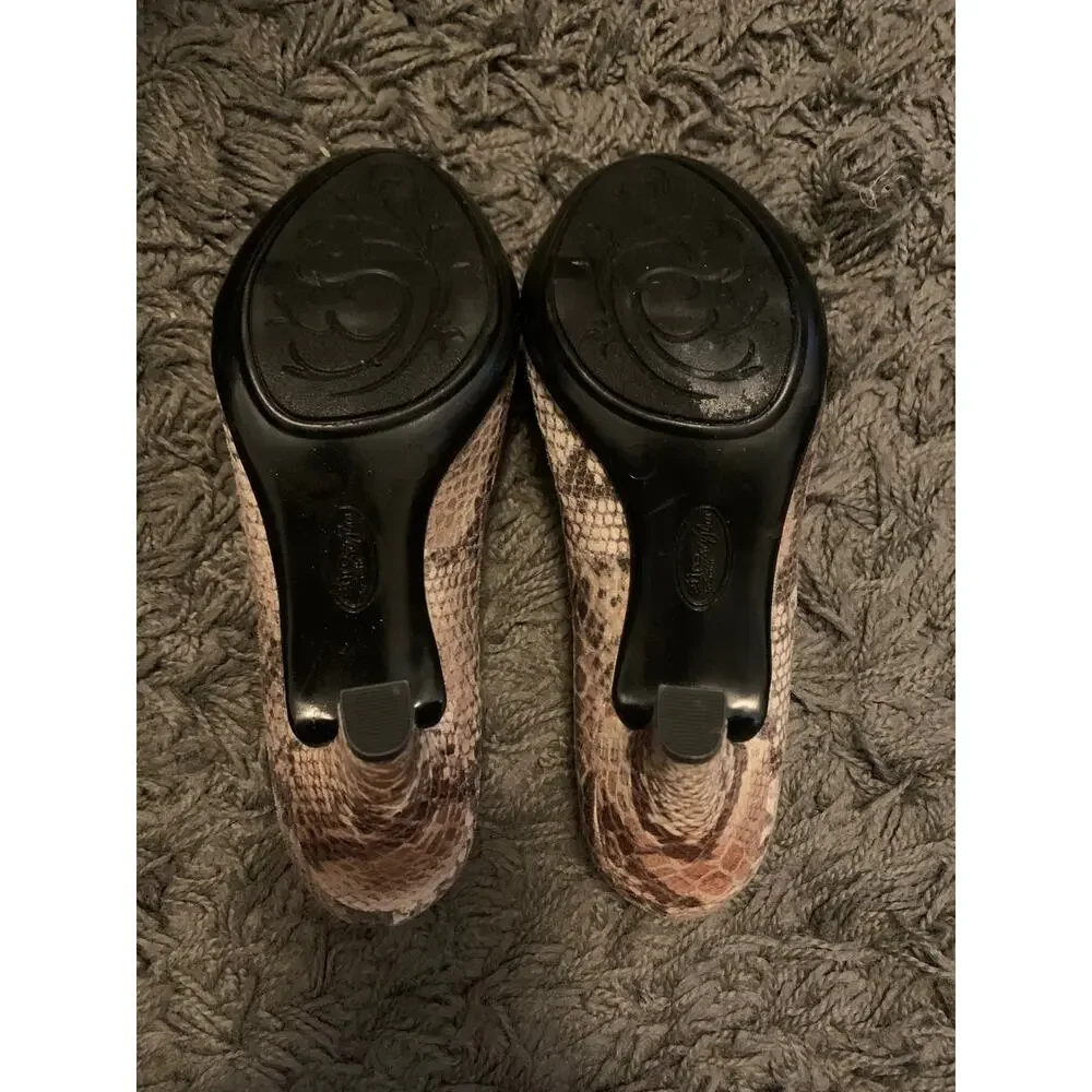 Women's Snakeskin pattern pumps heels work Sofft Size 9.5